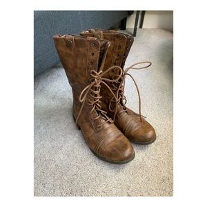 American Eagle Lace-Up Brown Boots